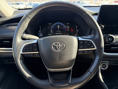 Certified 2024 Toyota Grand Highlander XLE image 24