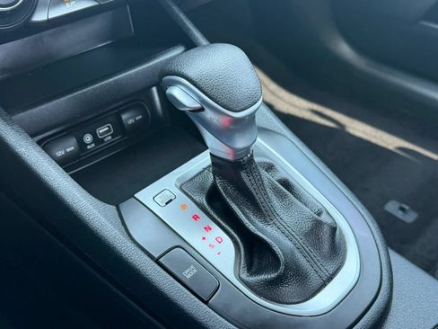 Used 2020 Kia Forte LXS FWD image 14