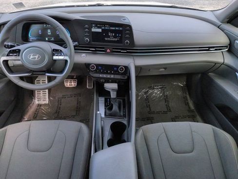 Used 2026 Hyundai Elantra Sport FWD image 13