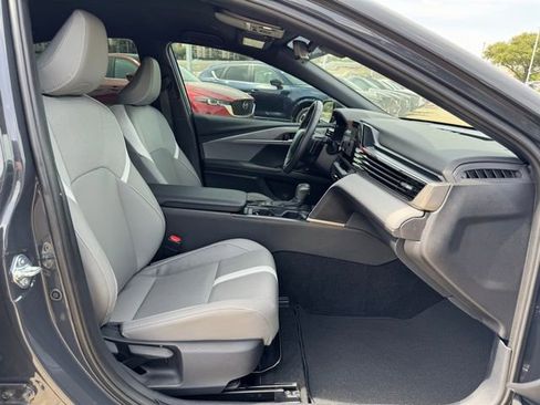Used 2025 Toyota Camry SE w/ Convenience Package FWD image 26