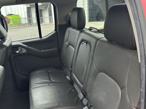 Used 2010 Nissan Frontier PRO-4X w/ Pro-4x Value Truck Pkg AWD/4WD image 32