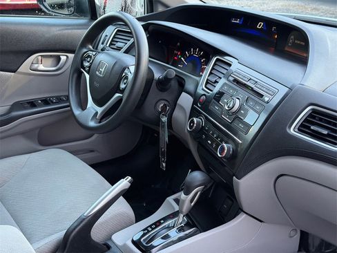 Used 2013 Honda Civic LX image 5