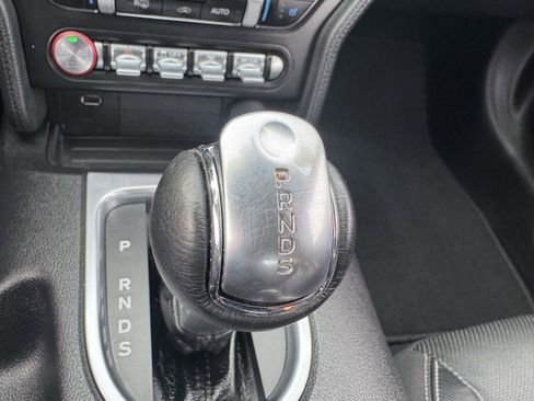 Used 2020 Ford Mustang GT Premium image 36