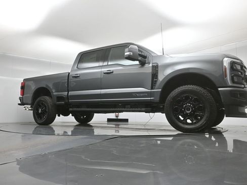 New 2026 Ford F250 Lariat w/ Black Appearance Package image 45