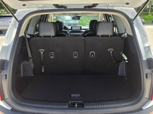 Used 2022 Kia Telluride S FWD image 16