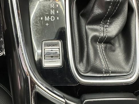 Used 2018 MAZDA CX-9 Touring image 19