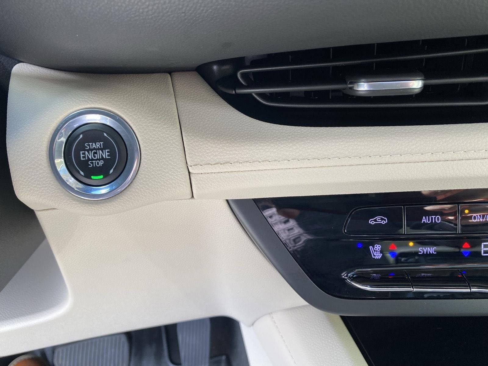 Used 2023 Buick Envision Avenir AWD/4WD image 55
