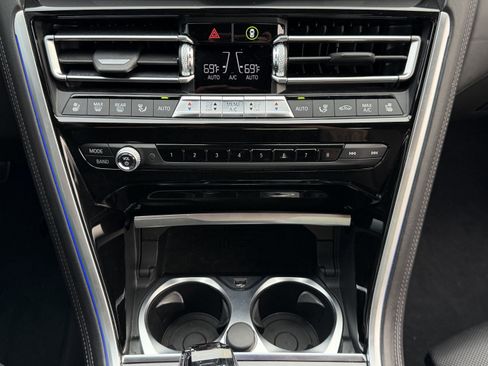 Used 2020 BMW 840i Coupe w/ M Sport Package image 28