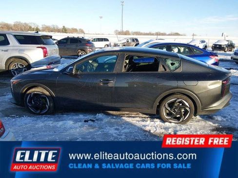 Used 2025 Kia K4 EX image 27