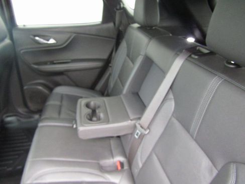 Used 2022 Chevrolet Blazer LT image 32