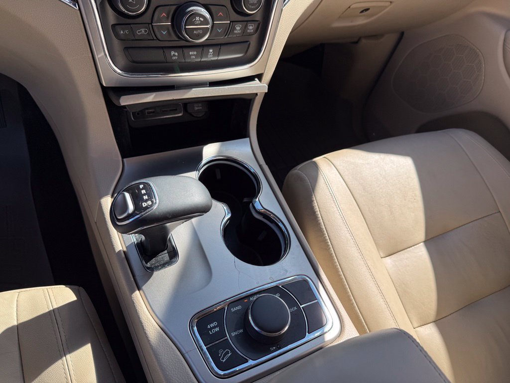 Used 2015 Jeep Grand Cherokee Limited AWD/4WD image 23
