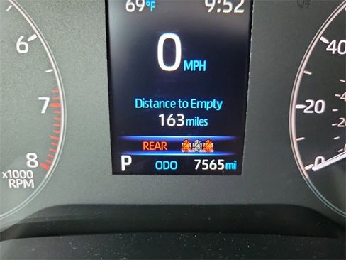 Used 2025 Toyota Corolla LE image 17