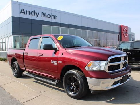 Used 2020 RAM 1500 Classic SLT AWD/4WD image 1