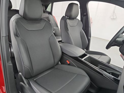 Certified 2025 Volkswagen ID.4 Pro S RWD image 10