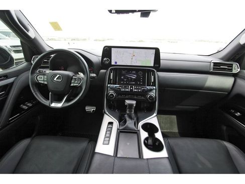Used 2024 Lexus LX 600 F Sport AWD/4WD image 9