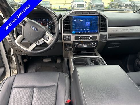 Used 2022 Ford F250 Lariat w/ Lariat Ultimate Package AWD/4WD image 17