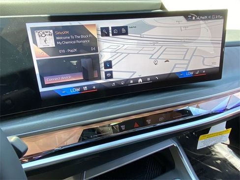 New 2025 BMW i7 xDrive60 image 21