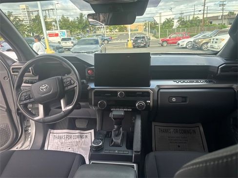 Used 2024 Toyota Tacoma TRD Off-Road image 13