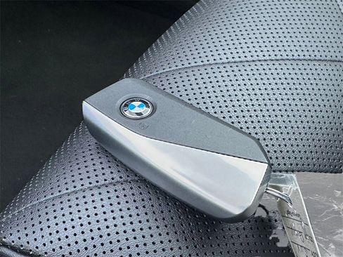 Used 2024 BMW X5 xDrive40i w/ Premium Package image 34