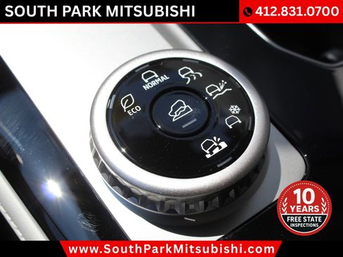 New 2026 Mitsubishi Outlander SEL image 25