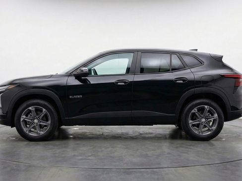 Used 2025 Chevrolet Blazer LT FWD image 5