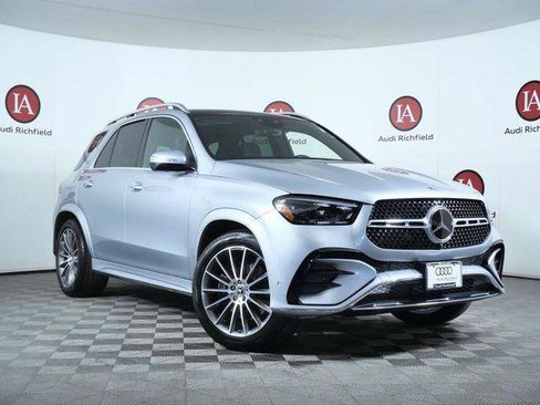 Used 2024 Mercedes-Benz GLE 450 4MATIC image 1