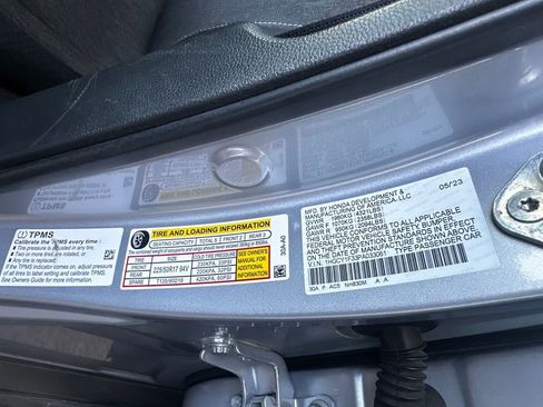 Used 2023 Honda Accord EX image 19