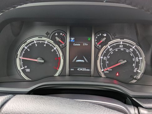Used 2023 Toyota 4Runner TRD Off-Road Premium w/ Off Road Premium Plus Package AWD/4WD image 13