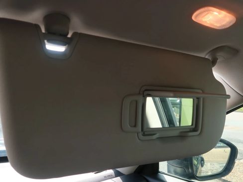 Used 2022 Nissan Pathfinder SL w/ SL Premium Package FWD image 41