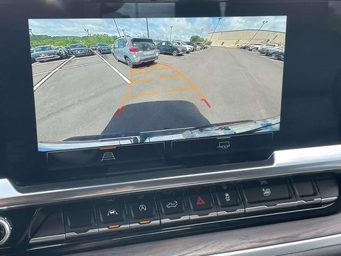 Used 2025 GMC Sierra 1500 SLT RWD image 15