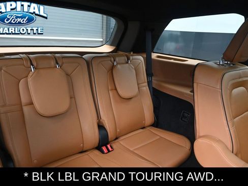 Used 2023 Lincoln Aviator Black Label Grand Touring AWD/4WD image 13