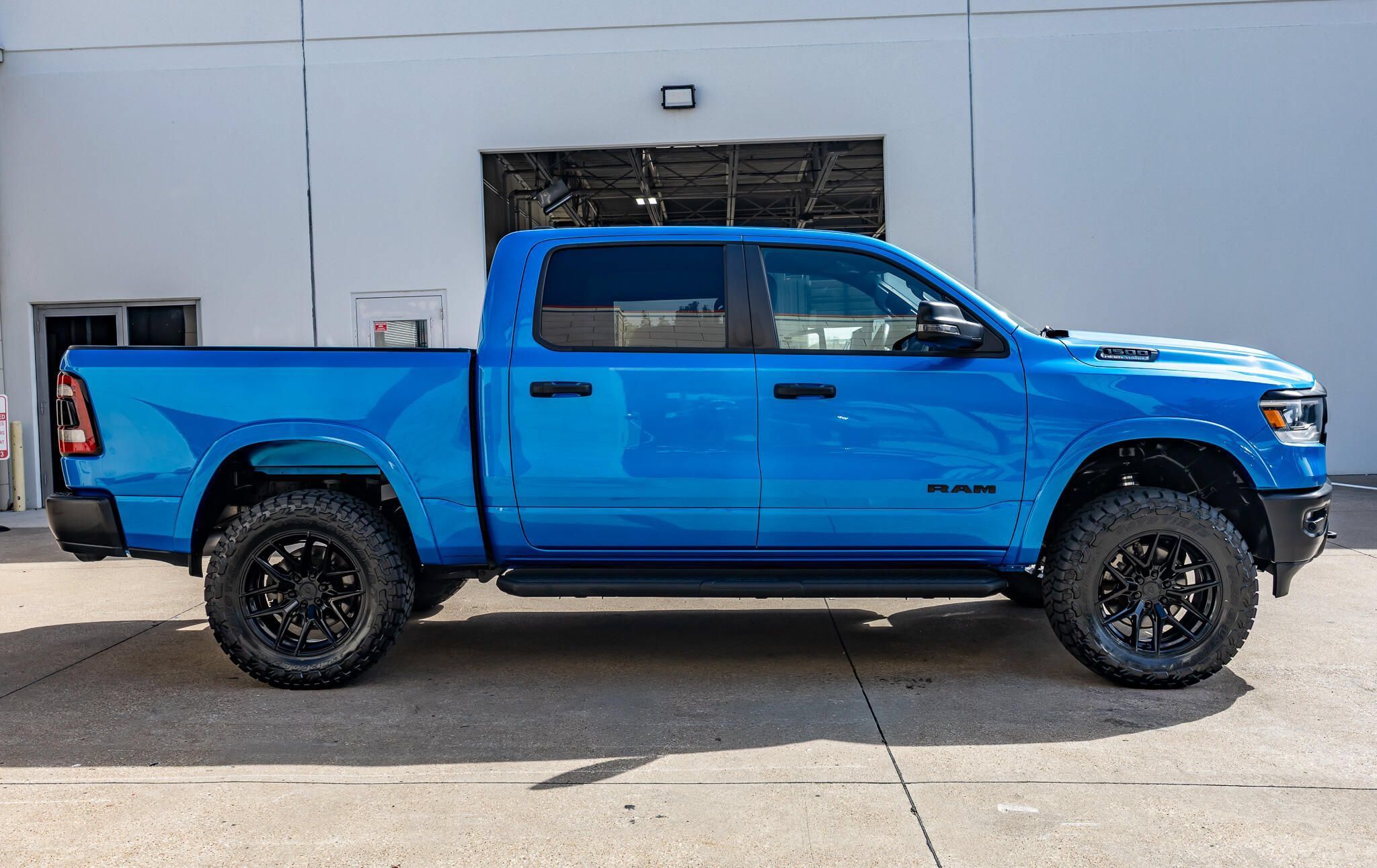 Used 2023 RAM 1500 Big Horn AWD/4WD image 11