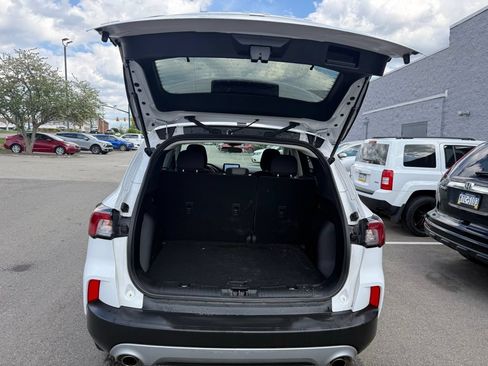 Used 2022 Ford Escape SE AWD/4WD image 12