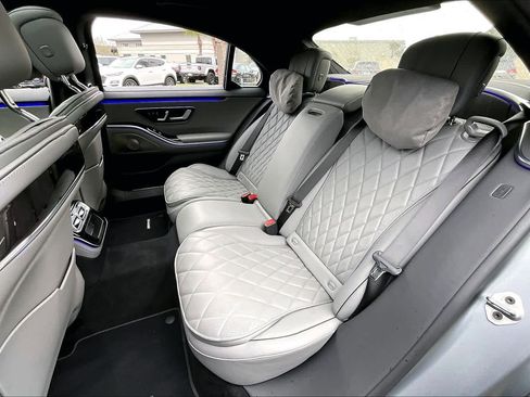 Certified 2022 Mercedes-Benz S 500 4MATIC image 20