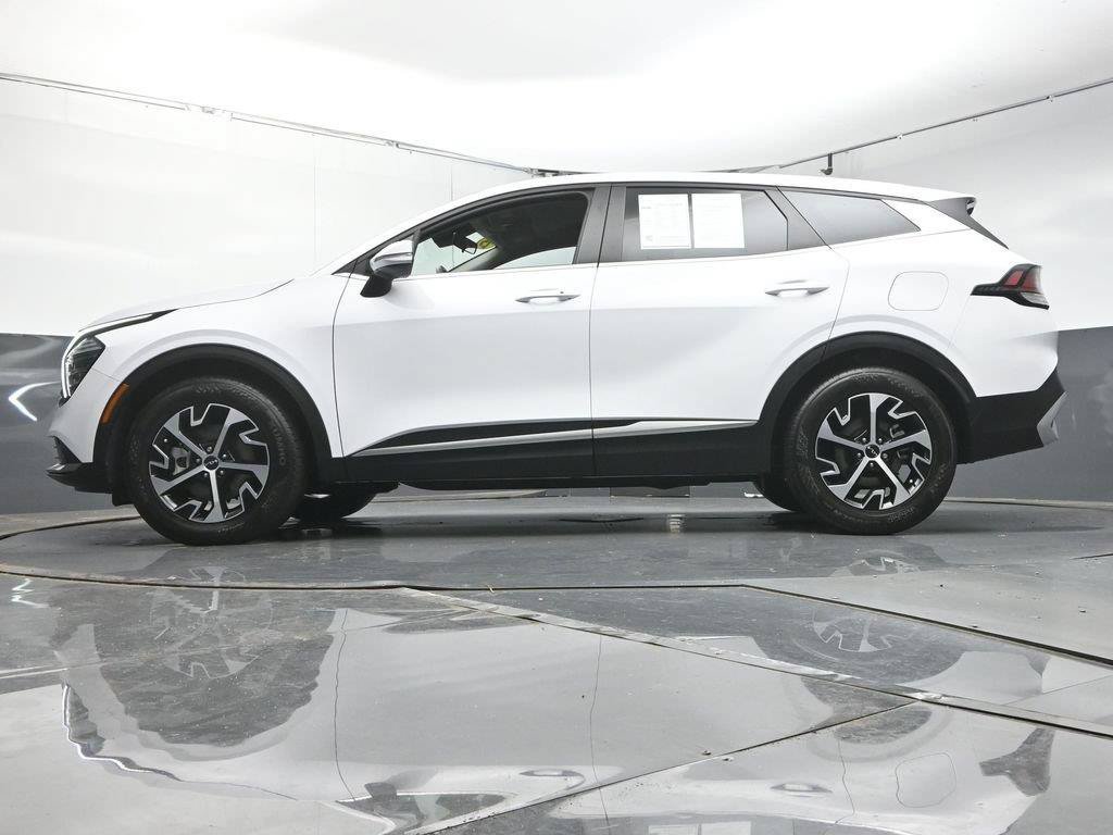 Used 2025 Kia Sportage EX FWD image 34