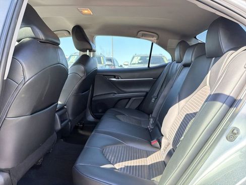 Used 2022 Toyota Camry SE image 14