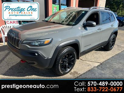 Used 2019 Jeep Cherokee Trailhawk w/ Comfort/Convenience Group