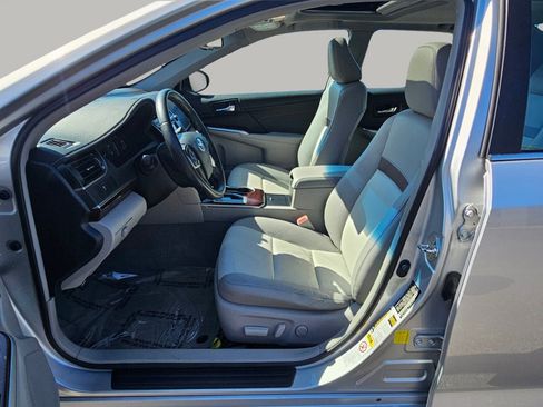 Used 2013 Toyota Camry XLE w/ Leather Pkg image 20