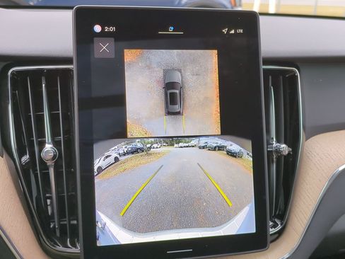 New 2026 Volvo XC60 B5 Plus w/ Protection Package Premier image 19