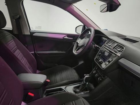Used 2024 Volkswagen Tiguan S image 22