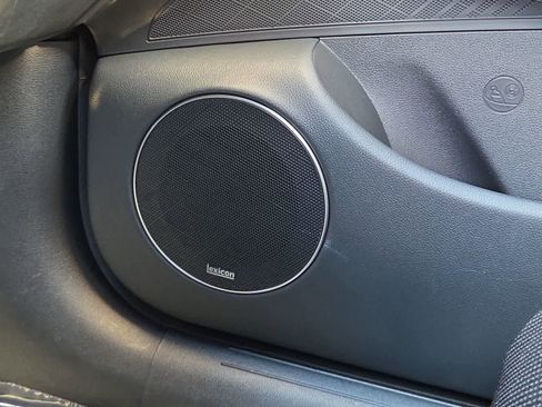 Used 2023 Genesis GV70 2.5T w/ Sport Prestige Package image 31