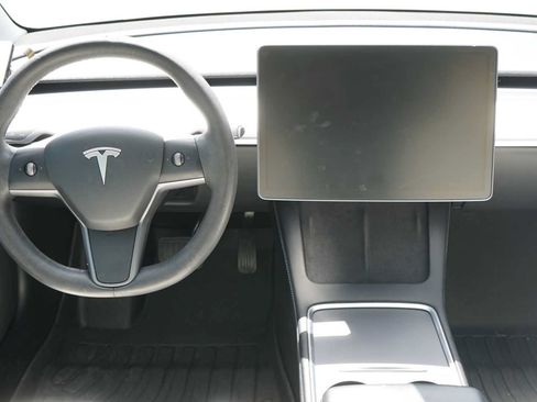 Used 2021 Tesla Model 3 Standard Range Plus RWD image 22