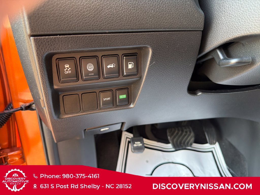 Certified 2019 Nissan Rogue SV FWD image 16