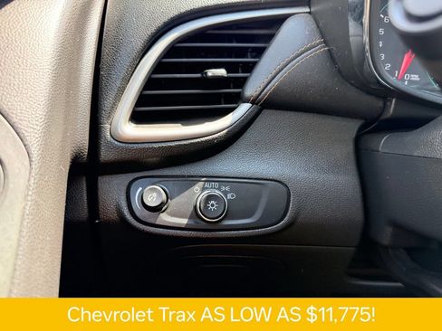 Used 2017 Chevrolet Trax LS FWD image 25