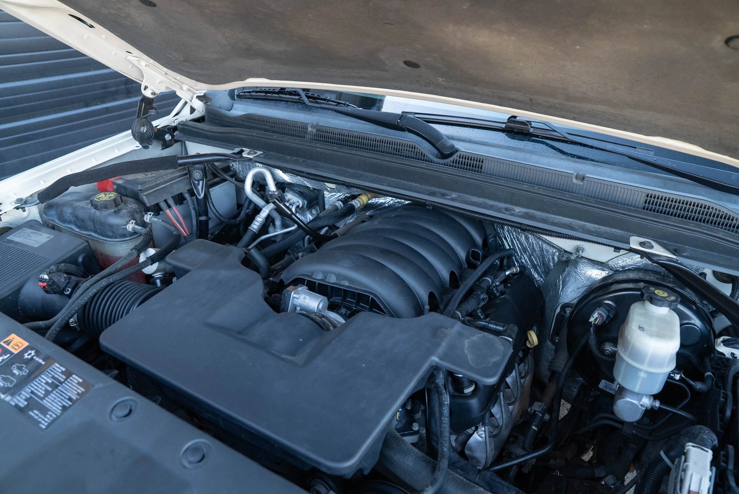 Used 2015 Chevrolet Tahoe LTZ AWD/4WD image 9