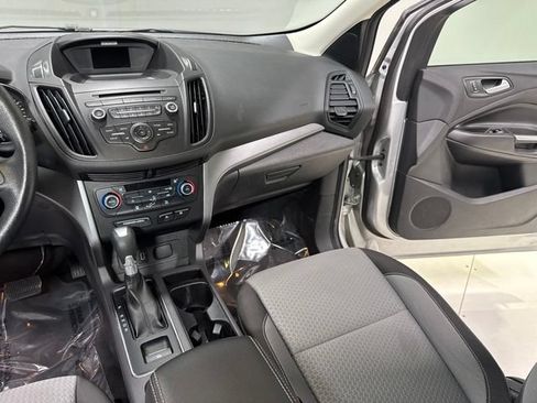 Used 2017 Ford Escape SE AWD/4WD image 22