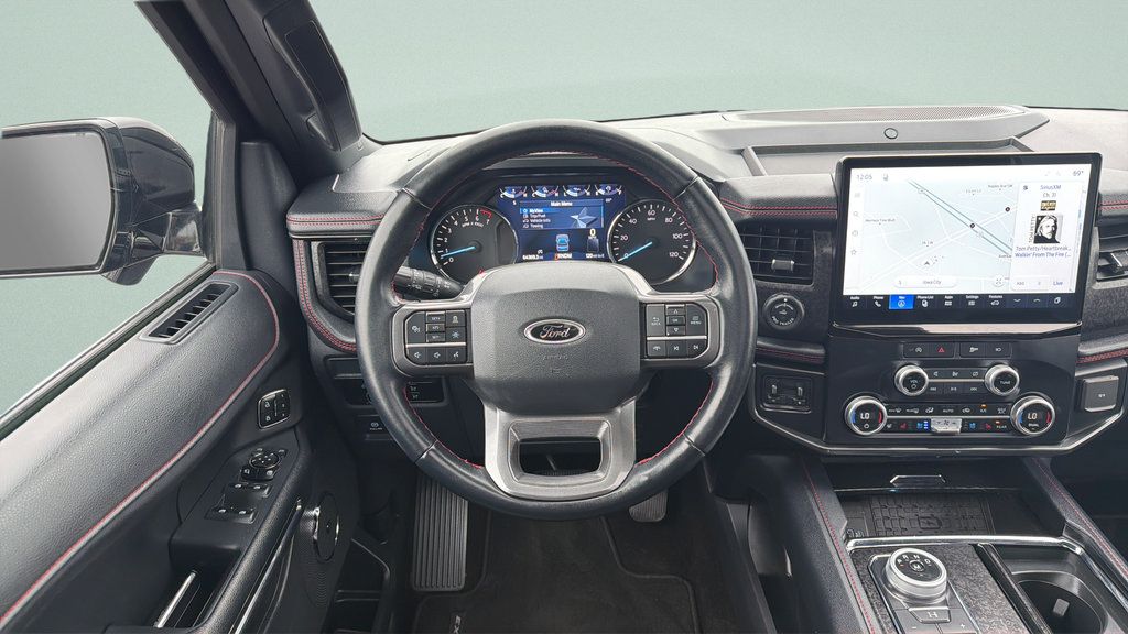 Used 2023 Ford Expedition Limited AWD/4WD image 11
