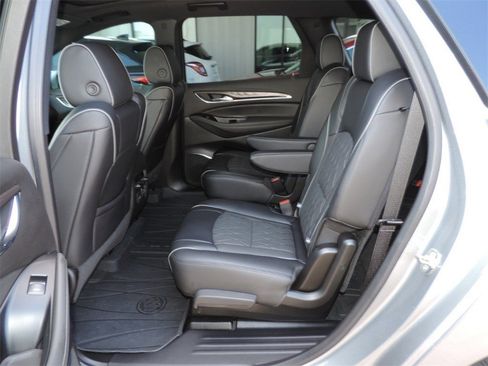 Certified 2024 Buick Enclave Avenir w/ Avenir Technology Package image 21