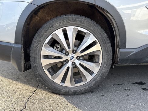 Used 2021 Subaru Ascent Limited w/ Technology Package image 18