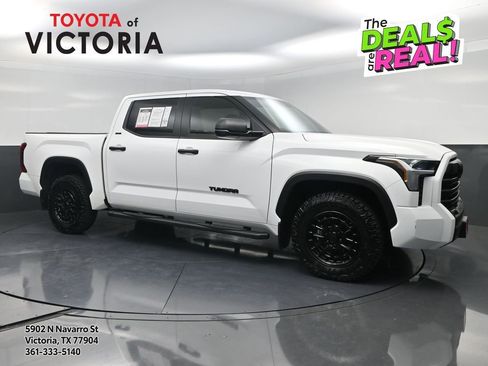 Used 2025 Toyota Tundra SR5 RWD image 1